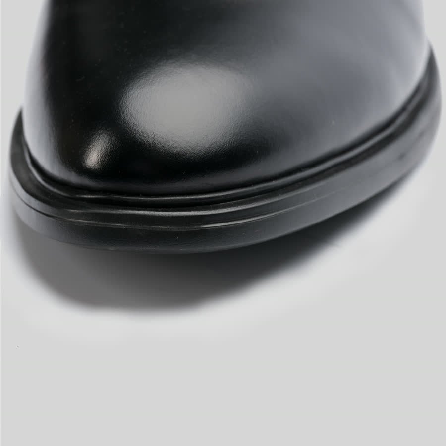 Legatus Classic, sole and profile view