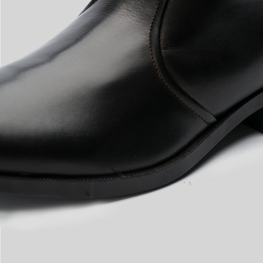 Legatus Prime, sole and profile view