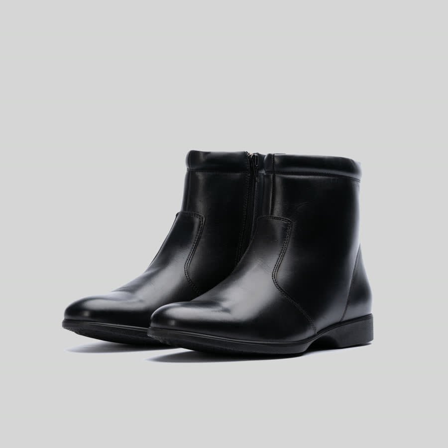 Ladies Boots, second view