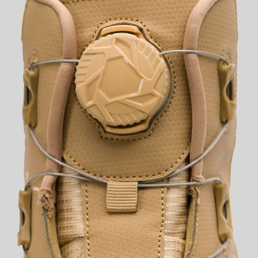 Ranger Advance, sole and profile view